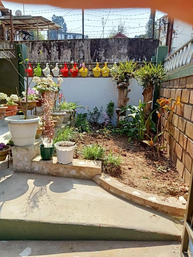 Khriang Khongwir Homestay ชิลลอง ภายนอก รูปภาพ
